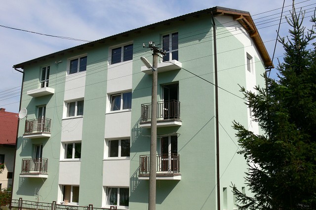 Rekonštrukcia bytovky, august 2007