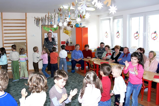 Naši starkí v MŠ, 18. 12. 2007