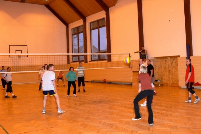 Mikulášsky volejbalový turnaj, Hladovka,11. 12. 2010