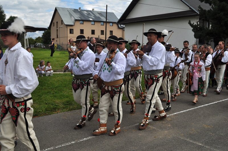 Príchod súborov a muzík, 14. 8. 2011